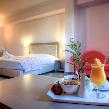 Solimar Dias Hotel ريثيمنو المظهر الخارجي الصورة
