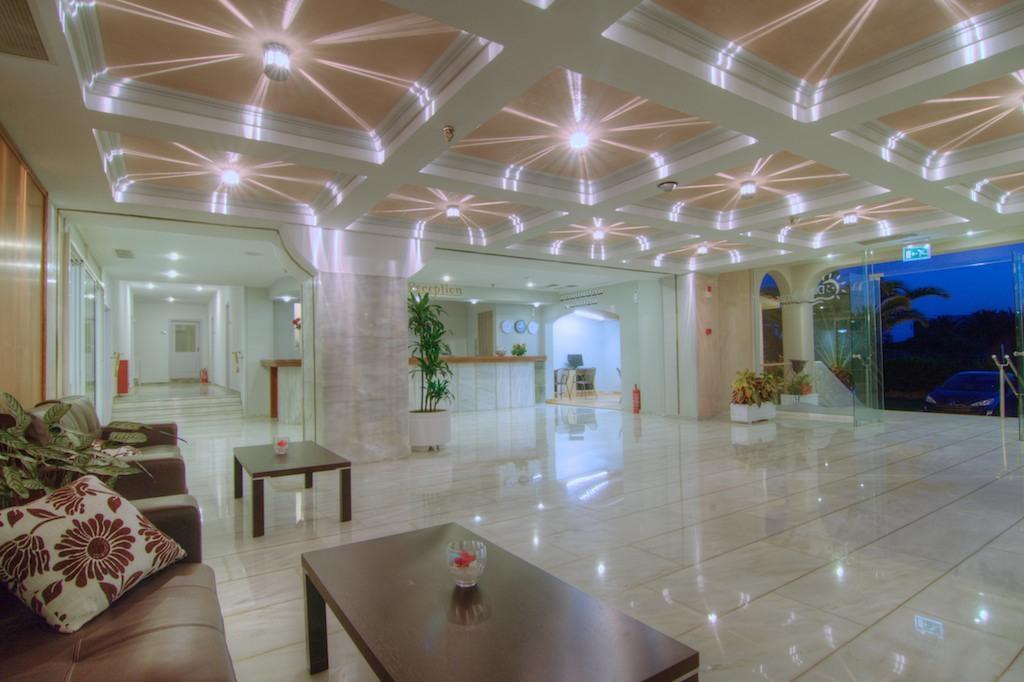 Solimar Dias Hotel ريثيمنو المظهر الخارجي الصورة