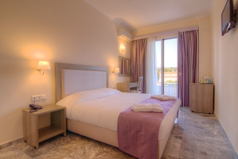 Solimar Dias Hotel ريثيمنو المظهر الخارجي الصورة