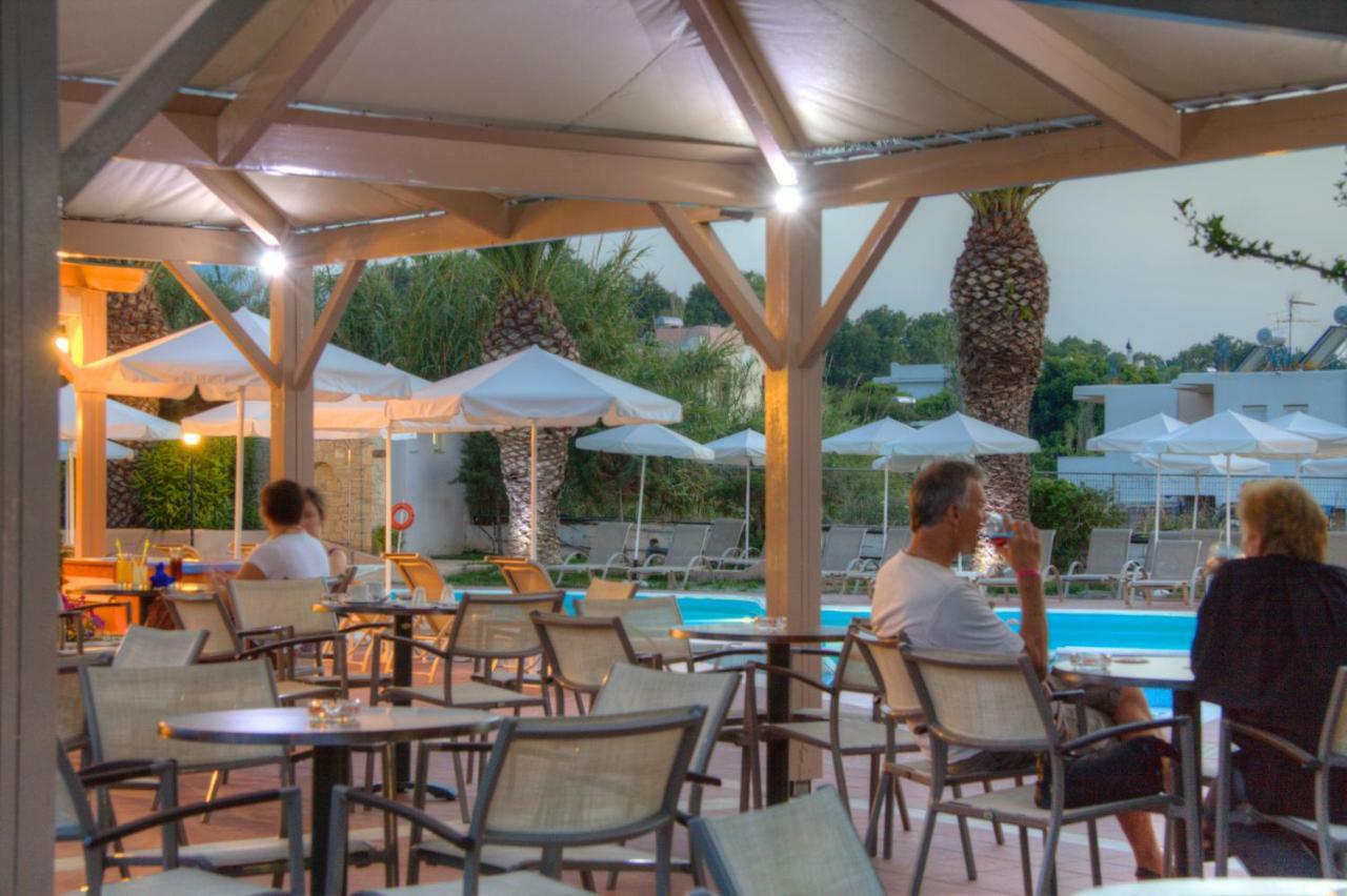 Solimar Dias Hotel ريثيمنو المظهر الخارجي الصورة